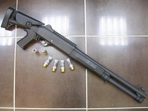 Смоотхборе пушка Бенелли М4 Супер 90